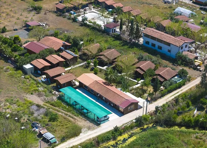 Sehri Cirali מלון דירות קמר